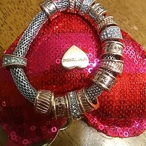 Gorgeous bracelet